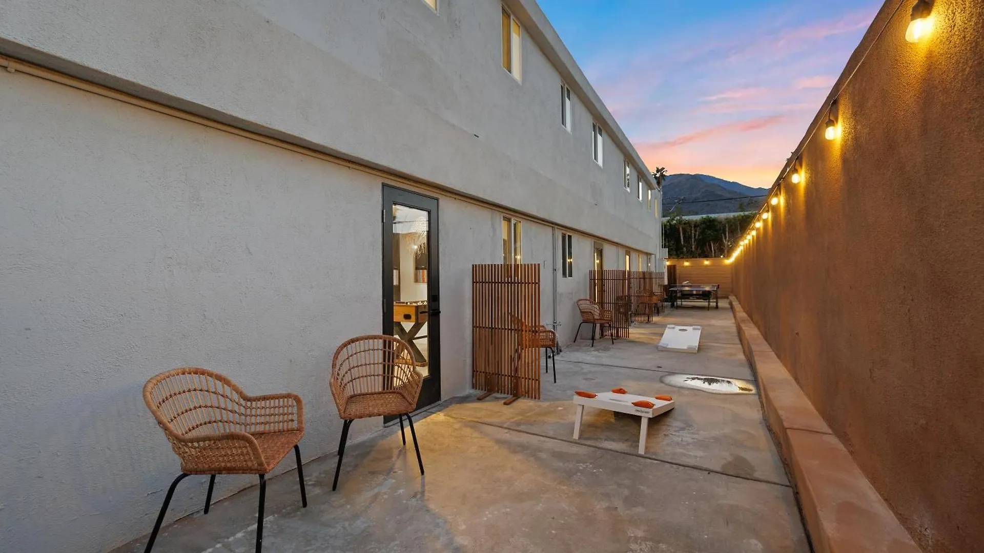 The Maya Hotell Palm Springs 0*,  USA